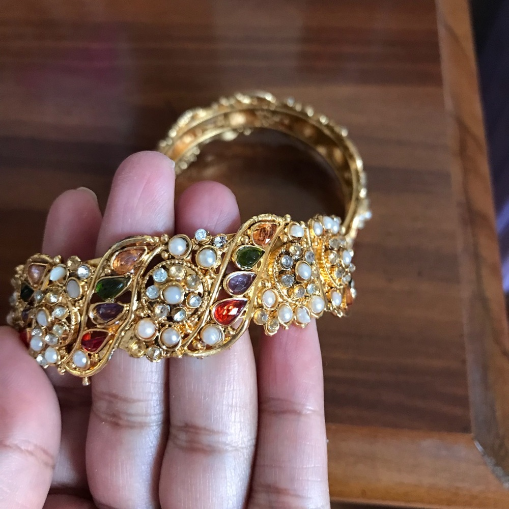 Bangles - Picture 2 of 5